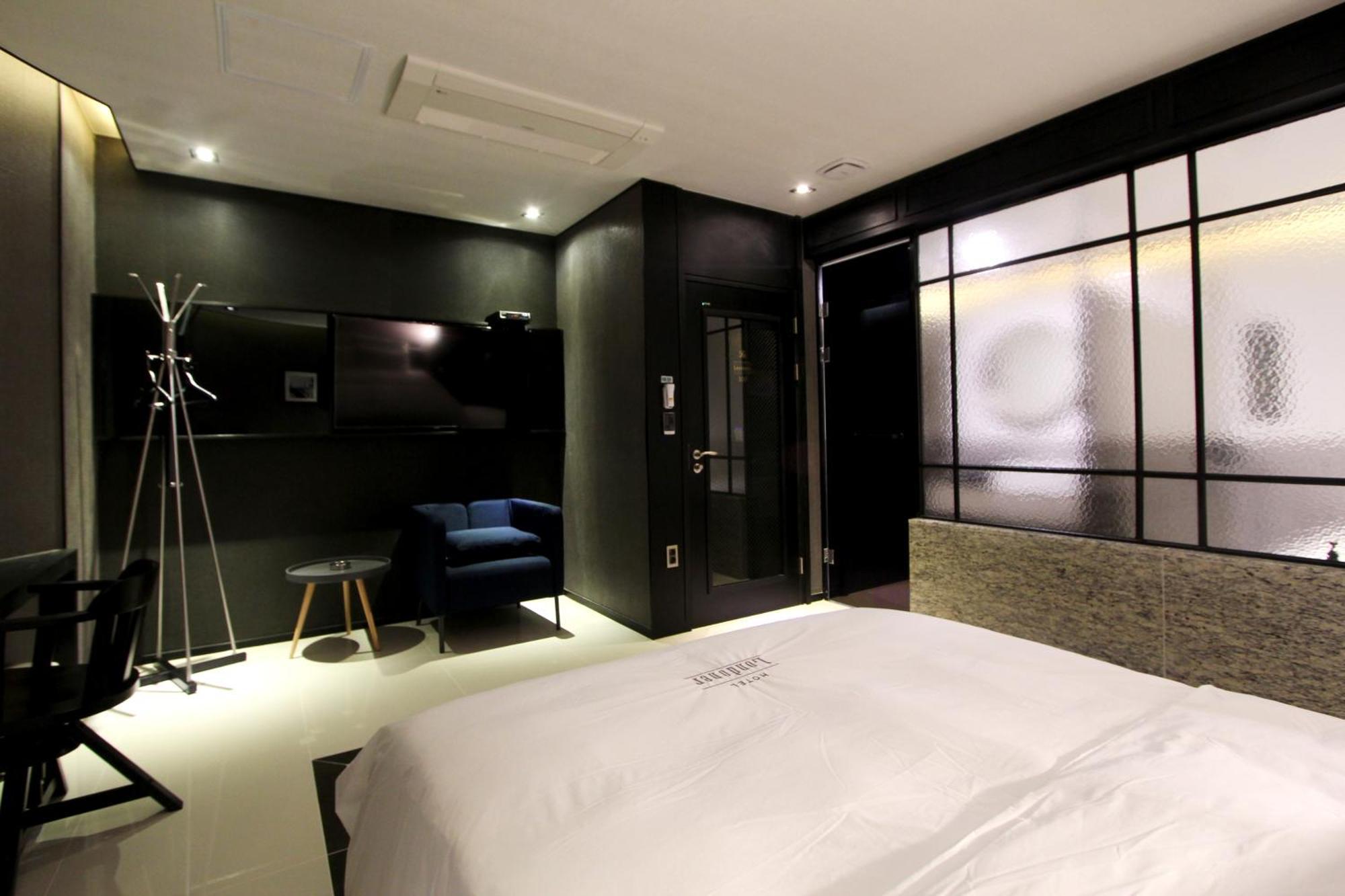 Hotel Londoner Gimhae Eksteriør billede