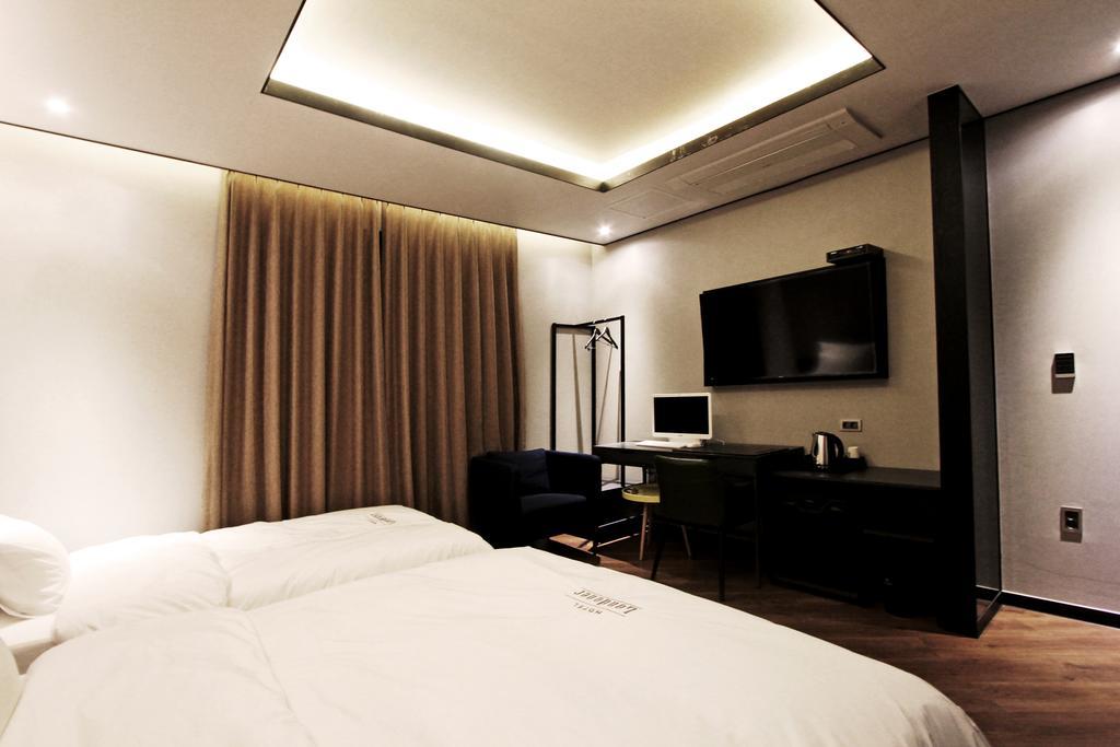 Hotel Londoner Gimhae Eksteriør billede