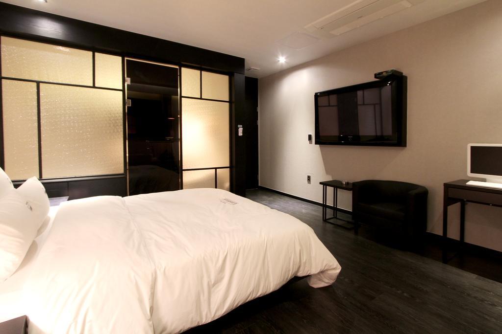 Hotel Londoner Gimhae Eksteriør billede